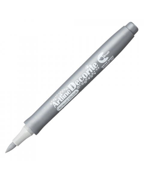 Marcatore con inchiostro pigmentato a base acqua. Ideale per scrivere e decorare cartoncini, vetro, ceramica, metallo, legno, carta fotografica e plastica. Pronto all’uso. Non contiene xylene. Punta pennello.