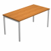 Scrivania con fianchi a ponte in metallo verniciato, dimensioni: L120 x P80 x H72,5cm. Scrivanie con dimensioni conformi alle normative sulla sicurezza dei posti di lavoro in ufficio. Dotate di bordatura dei piani in ABS 2mm antishock ed assenza di spigol