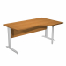 Scrivania compact destro sagomata con fianchi metal ad L verniciati effetto cromo. Spessore 22mm. Completi di canalina passacavi e piedini regolabili in altezza e supporto metal. Desktop con bordo anti urto in ABS da 2mm. Dimensioni: 160x60/80/100x72cm. P