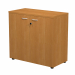 Armadio modulare basso a 2 ante battenti con serratura e 1 ripiano spostabile. Dimensioni: L90 x P44 x H85 cm. Linea di armadi componibile particolarmente robusti e stabili, costituiti da struttura bassa da 85cm, alta da 200cm e completabili con sopralzo 