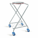 Carrello pieghevole dotato di pratico elastico ferma sacco. Struttura in ferro e polipropilene con 4 ruote pivottanti. Dimensioni: L58 x P56cm x H106cm.