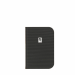 Portamenù in PVC nero motivo rigato in formato A4 o A5. Placca di metallo stilizzata sulla copertina. Formato da 4 buste trasparenti saldate sul dorso e 2 buste saldate sulle facce interne della copertina (per contenere in totale di 10 fogli). Dimensioni: