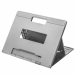 La base di raffreddamento e rialzo regolabile ed ergonomico per laptop Kensington® SmartFit® Easy Riser™ Go unisce il vantaggio dal punto di vista ergonomico di portare più in alto lo schermo ai vantaggi tecnologici di una migliore circolazione dell'aria.