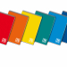 Blocco spiralato sul lato corto. Copertina stampata pantone in cartoncino da 240 gr/mq. 60 fogli (120 facciate scrivibili). Carta da 60 gr/mq. Formato 21x29,7cm. Cartoncino di rinforzo bianco/grigio da 600 gr/mq. Spirale a molla.