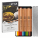 Set 12 matite colorate acquerellabili per uso professionale. Mina maggiorata da 3,7mm composta da pigmenti permanenti. Intensi e brillanti si acquerellano perfettamente sul foglio grazie a emulsionanti cerosi.