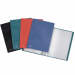 Realizzati con copertina in polipropilene opaco riciclato post consumo. Elegante trama geometrica brillante sulla superficie del prodotto. Buste interne con finitura liscia ultra trasparente. Disponibili in 4 colori: azzurro, arancio, verde e nero. Format