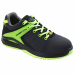 Calzatura bassa in esclusivo tessuto R-TECH alta tenacità di colore nero con applicazioni di colore verde fluo. Fodera interna R-DRY antiodore di colore grigio e verde fluo, linguetta imbottita, puntale in fibra di vetro, lamina non metallica, soletta ana