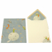 Biglietti e buste realizzate in carta color avorio con stampe a tema e decorazioni in oro in polvere.