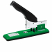 Cucitrici in metallo con impugnatura ergonomica. Fermo carta per regolare la profondità fino a 70mm, base in gomma antiscivolo. Cucitura a punto chiuso. Capacità cucitura da 25 a 200fg. Profondità cucitura 70mm. Utilizza punti 23/08-23. Carica max 50 punt