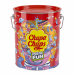 Cofanetto in latta 150 chupa chups, caramelle lecca lecca ai gusti assortiti: fragola, arancia, ciliegia, lampone, vaniglia, cola, panna-fragola. Senza glutine.
Ingredienti (gusti fragola, ciliegia, arancia, lampone): zucchero, sciroppo di glucosio, polpa
