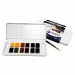 Scatola in plastica con 12 demi godet assortiti e pennello. Colori trasparenti, intensi e facilmente applicabili. Elevato potere colorante. Perfetti per creare delicate velature.