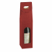 Scatola porta bottiglie in cartone seta colore bordeaux. Adatta per 1 bottiglia e dotata di comoda maniglia per il trasporto. Dimensioni: 9x9x38,5cm.