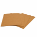 Cartellina  semplice Starline realizzata in cartoncino Kraft 225gr/mq certificato FSC color avana. Piega e cordonatura centrale a spessore variabile. Zona scrivibile realizzata con 5 righe impresse a secco sulla prima di copertina. Formato chiuso 24,5 x 3