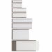 Porta etichette autoadesive in PVC trasparente con fondo grigio ed etichette intercambiabili. Facili da applicare su cassetti, ripiani, scatole, raccoglitori, valige, barattoli e bottiglie. Formato 24x63mm.