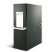 Cartelle in Colpan® nero (cartone rivestito in PVC) con chiusura a tre lembi. Maniglia in plastica bianca. Occhiello e bottoni automatici in metallo nel colore della maniglia. Etichetta intercambiabile colorata. Adatte per l'archiviazione e il trasporto d