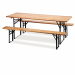 Set composto da un tavolo due panche l 200cm. Struttura in ferro verniciato colore verde scuro e top in legno.Articolo destinato ad esclusivo uso domestico. Non adatto ad uso pubblico.Set composto da:1 tavolo H80 x P80 x L200cm2 panche H50 x P30 x L200cm