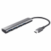 Il raffinato hub USB in alluminio aggiunge al computer 4 porte USB-A in più con una velocità di 5 Gbps con una porta USB-C