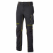 Pantalone in tessuto U-4 (U-Power 4 way stretch) molto comodo, resistente, morbido sulla pelle, idrorepellente, traspirante e asciuga rapidamente. Dotato di due ampie tasche anteriori, elastico in vita con un sistema innovativo di regolazione a scomparsa.