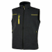 Gilet in tessuto molto comodo, resistente, morbido sulla pelle, idrorepellente, traspirante. Dotato di due tasche frontali e una tasca porta cellulare sul petto chiuse con zip. Due ampie tasche interne. Fondo sagomato. Nastro reflex su colletto nella part