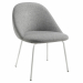 Poltrona visitatore su 4 gambe in acciaio verniciato grigio. Rivestimento seduta in tessuto 