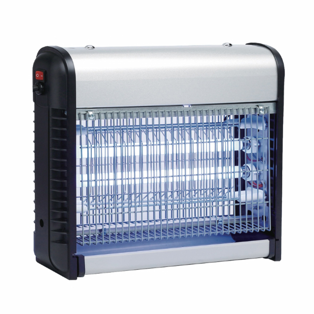 Le lampade LED di ZanzaZap costituiscono un attrattivo irresistibile per gli insetti volanti attivi nelle ore serali e notturne. 
Alimentazione 230V. Consumo 18 Watt. Scarica elettrica 2500 Volt. 
Area di copertyra max 100mq.
Misure: 36,4x27,7x9,6cm.
Attr