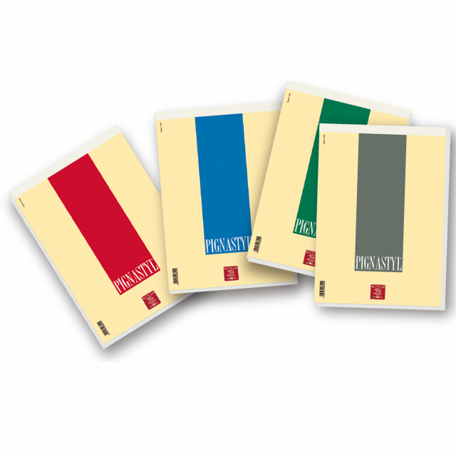Blocco per appunti. Ideale per l’uso quotidiano a scuola e a casa. Rilegatura con punto metallico.
Copertina classica goffrata da 200gr.
Formato A4-21x29,7cm. Rigatura 1 rigo. 70 fogli con carta da 80 gr.