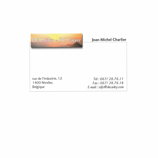 Taschetta contenente 15 fogli di carta bianca da 200gr da 10 biglietti da visita nel formato 85x54mm. Pretagliati con angoli vivi squadrati.