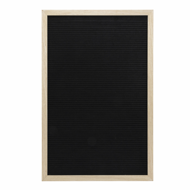 Lavagna con lettere. Realizzata con cornice in legno e superficie in feltro. Comprende lettere, numeri e simboli in acrilico. Kit per montaggio a parete incluso. Dimensioni Lavagna: 60x40x2cm. Peso 2,4kg