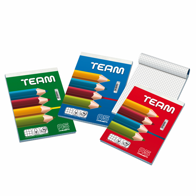 Blocco per appunti, rilegatura con punto metallico. Copertina patinata da 115gr stampata a 4 colori. Cartoncino di fondo da 600gr. Rigatura da 5mm. Fogli 50. Carta da 50gr.
Ideale per l'uso quotidiano a scuola e a casa.