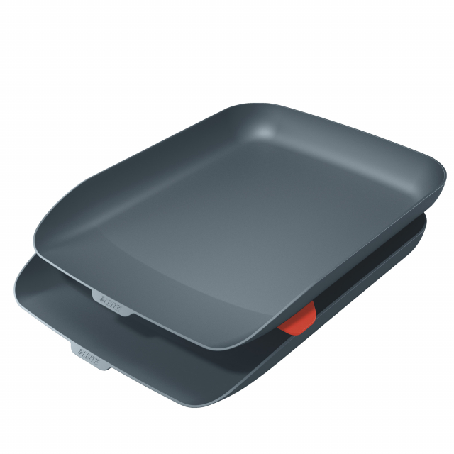 Tieni organizzati e a portata di mano tutti i documenti A4. L’ampia apertura frontale garantisce un facile accesso  ai contenuti.