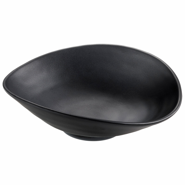 Coppetta in melamina nera, 18x15x5,5 cm. Peso netto 192gr. Capacità: 250ml. Colore Nero. 100% Melamina, prodotto idoneo al contatto con tutti i tipi di alimenti (T max70°C). Articolo lavabile in lavastoviglie; Da non utilizzare con utensili taglienti. Pro