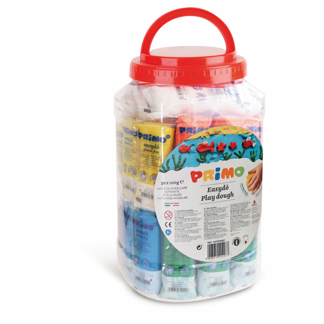 Pasta colorata a base di farina, morbida, colori vivaci e facile da modellare. Divertente da utilizzare per creare forme diverse che possono essere poi rifuse insieme o conservate facendole essiccare. Non sporca le mani. Al contatto con l’aria tende a sec