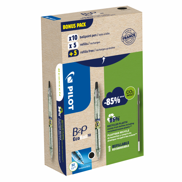 Penna a sfera a scatto realizzata con almeno l'86% di plastica riciclata derivante da bottiglie di cui il 2,5% recuperato negli oceani (parti di ricambio escluse). Sfera in carburo di tungsteno, grip ergonomico, riserva d'inchiostro visibile. Ricaricabile