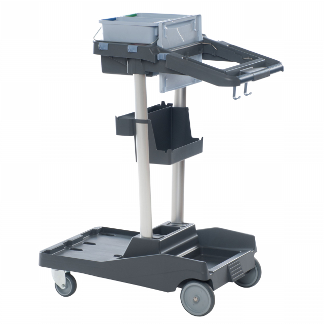 VoleoPro è il carrello compatto e flessibile di Vileda Professional, che permette di trasportare un'ampia gamma di utensili per la pulizia pavimenti con un limitato ingombro di 0,5 m2. Grazie all'innovativo telaio a V i sistemi di pulizia e gli accessori 