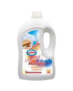 Lavatrice marsiglia liquido, per il lavaggio di capi bianchi e colorati a medie e basse temperature. Nuova formula supersmacchiante a sapone di Marsiglia.