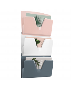 Set di 3 portadocumenti da parete di dimensioni 24x32cm. I lati sagomati a forma di U consentono di contenere documenti fino alle dimensioni di A3 (buste grandi, tubi postali). Un ampio accesso a forma di V offre un'eccellente presa dei contenuti, anche d