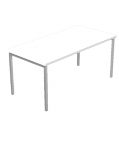 Scrivania con fianchi a ponte in metallo verniciato, dimensioni: L120 x P80 x H72,5cm. Scrivanie con dimensioni conformi alle normative sulla sicurezza dei posti di lavoro in ufficio. Dotate di bordatura dei piani in ABS 2mm antishock ed assenza di spigol