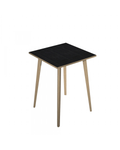 Linea di arredo operativo dal design confortevole ed essenziale caratterizzata dalle preziose gambe in LEGNO MASSELLO inclinate delle scrivanie e dei tavoli rotondi. Robusti piani in melaminico sp. 22 mm con bordo antishock resistente agli urti in ABS 3 m