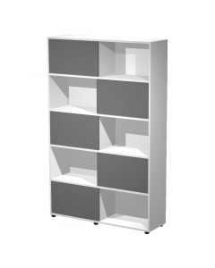 Sistema di librerie ad ante scorrevoli completo di un modulo alto a 5 ante, medio a 3 ante e basso a 3 ante. Ideale per arredare con stile e funzionaità ambienti diversi, da quelli aziendali a quelli domestici. Materiale bilaminato nobilitato melaminico a