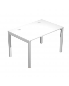 Scrivania per postazione singola dimensioni: L120 x P80 x H72,5cm. Le scrivanie per postazione singola o multipla, sono in bilaminato nobilitato melaminico conforme alle norme UNI e EN classe E1, antigraffio ed antiriflesso, hanno sp. 25 mm con bordo sp. 