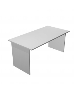 Scrivanie con dimensioni conformi alle normative sulla sicurezza dei posti di lavoro in ufficio. Bordatura dei piani in ABS 2mm antishock ed assenza di spigoli vivi. Le scrivanie sono disponibili nella versione con fianchi pannello in melaminico (sp. 22 m