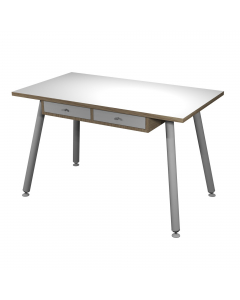 Postazioni di lavoro dalle dimensioni ideali per lo smart-working. Lo stile di influenza scandinava, caratterizzato dal design minimale delle gambe e dall’abbinamento del bianco con la finitura naturale del rovere, offre la possibilità di allestire la pos