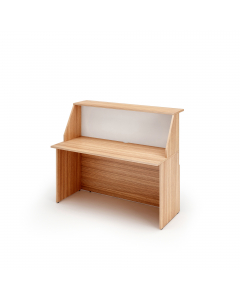 Reception modulare dal design lineare e moderno. Dimensioni totali: L140 x P76,1 x H117cm. Dimensioni sopralzo: L140 x P30cm. Dimensioni desktop: L140 x P60cm. I banconi sono tutti autoportanti, compreso il modulo ad angolo 90° (reversibile destro/sinistr