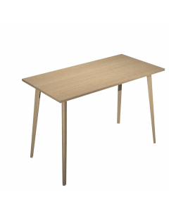 Linea di arredo operativo dal design confortevole ed essenziale caratterizzata dalle preziose gambe in LEGNO MASSELLO inclinate delle scrivanie e dei tavoli rotondi. Robusti piani in melaminico sp. 22 mm con bordo antishock resistente agli urti in ABS 3 m