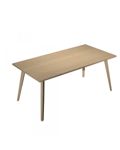 Linea di arredo operativo dal design confortevole ed essenziale caratterizzata dalle preziose gambe in LEGNO MASSELLO inclinate delle scrivanie e dei tavoli rotondi. Robusti piani in melaminico sp. 22 mm con bordo antishock resistente agli urti in ABS 2mm