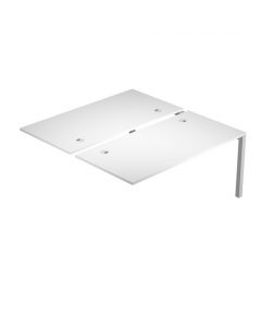 Postazione doppia aggiuntiva per scrivanie 160x168x72,5cm. 2 postazioni contrapposte dimensioni L160 x P80cm per ogni postazione. Le scrivanie per postazione singola o multipla, sono in bilaminato nobilitato melaminico conforme alle norme UNI e EN classe 