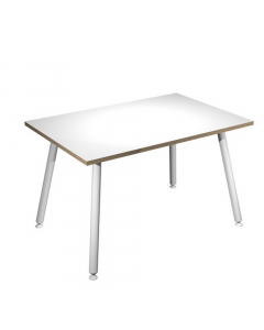 Linea di arredo operativo dal design innovativo e dinamico caratterizzata dalle gambe in metallo cilindriche inclinate delle scrivanie e dei tavoli rotondi. Robusti piani in melaminico sp. 22 mm con bordo antishock resistente agli urti in ABS 2mm. Gambe i