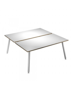 Linea di arredo operativo dal design innovativo e dinamico caratterizzata dalle gambe in metallo cilindriche inclinate delle scrivanie e dei tavoli rotondi. Robusti piani in melaminico sp. 22 mm con bordo antishock resistente agli urti in ABS 3 mm. Gambe 