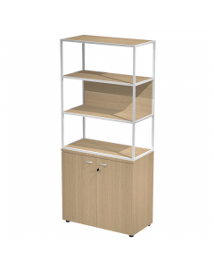 Libreria in metallo a 3 vani con struttura 20x20 mm a giorno con ripiani, base, cappello e un dietro in melaminico , sovrapposta ad un armadio basso,  completo di ante battenti con serratura. Libreria metal completa di 1 dietro in melaminico posizionabile