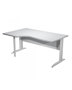 Scrivania compact sinistro sagomata con fianchi metal ad L effetto cromato. Spessore 22mm. Completi di canalina passacavi e piedini regolabili in altezza e supporto metal. Desktop con bordo anti urto in ABS da 2mm. Dimensioni: 160x60/80/100x72cm. Piano ne